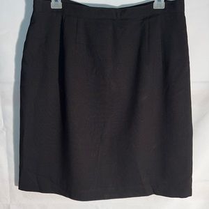 Fully lined linen look skirt